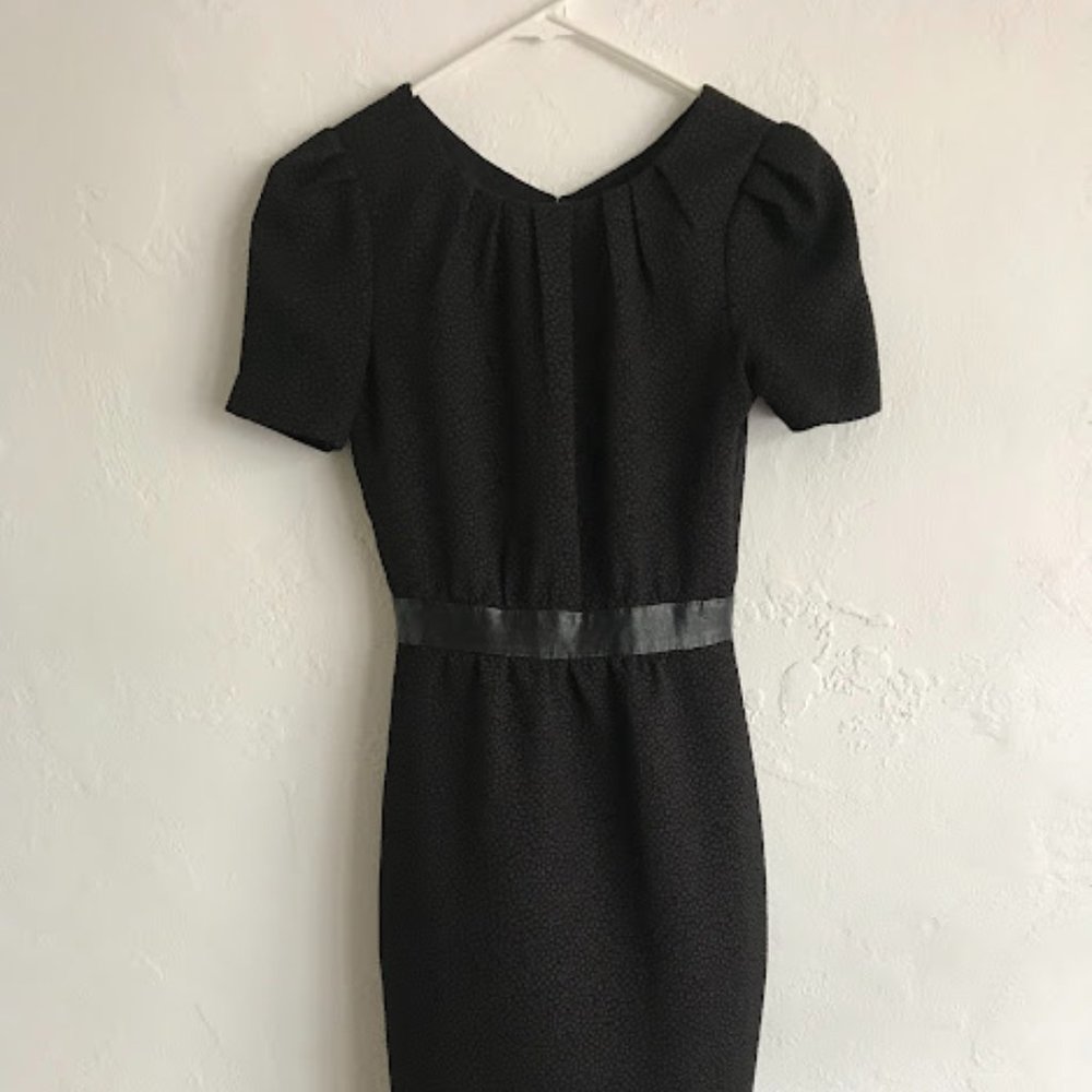 H&M Pleated Neck Ruffle Sleeve Faux Leather Waist Size 2